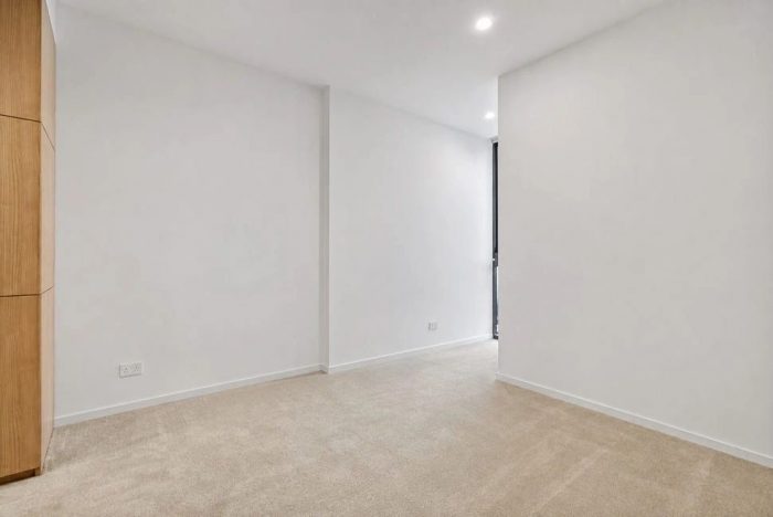 1109/112 Adderley St West Melbourne VIC 3003 Australia