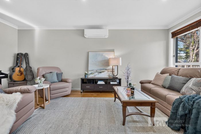 27 Arthur St Wantirna South VIC 3152 Australia