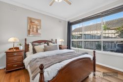 27 Arthur St Wantirna South VIC 3152 Australia