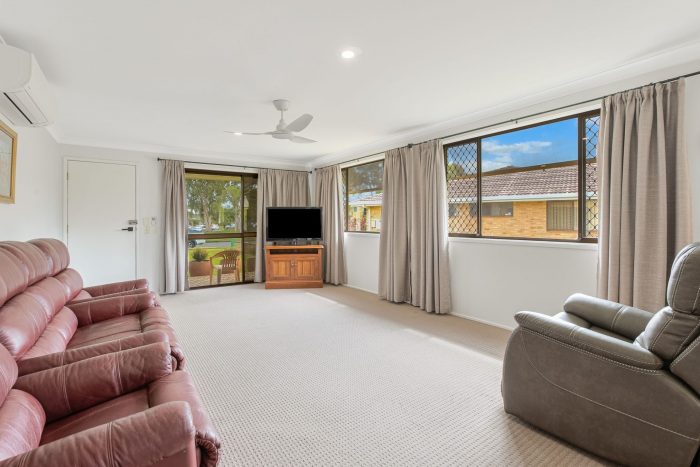 Unit 1/27 Banks Ave Tweed Heads NSW 2485 Australia
