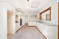 26 Barnes Cres East Bunbury WA 6230 Australia