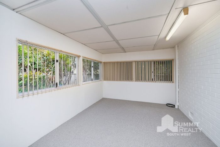26 Barnes Cres East Bunbury WA 6230 Australia