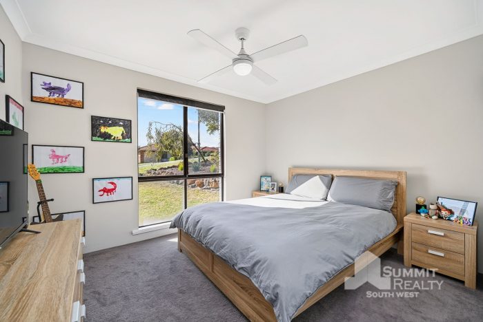 12 Benjamin St Withers WA 6230 Australia