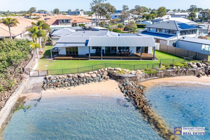 35 Base St Victoria Point QLD 4165 Australia