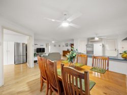 16 Bernard St Kelmscott WA 6111 Australia