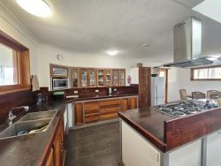 10 Bourke St Blandford NSW 2338 Australia