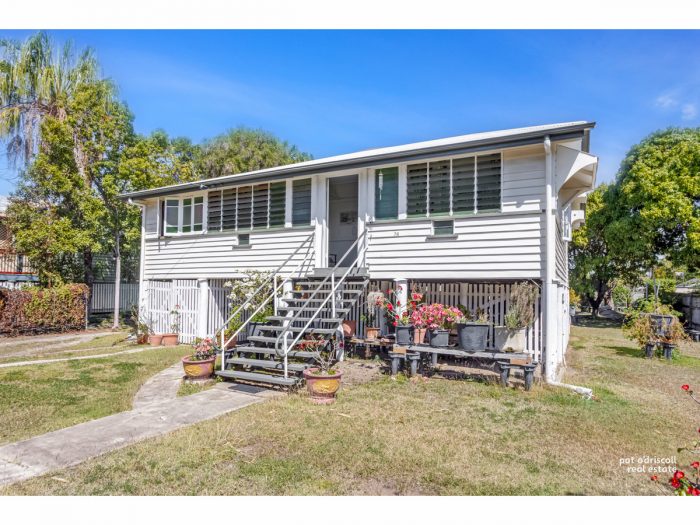 74 Armstrong St Berserker QLD 4701 Australia