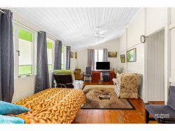 74 Armstrong St Berserker QLD 4701 Australia