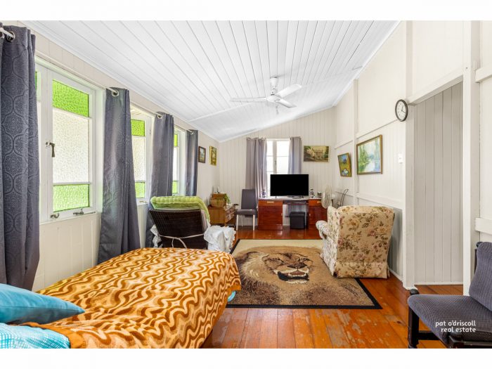 74 Armstrong St Berserker QLD 4701 Australia