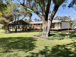 52 Cheecum Rd Moree NSW 2400 Australia