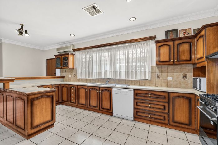 43 Craig St Richmond SA 5033 Australia