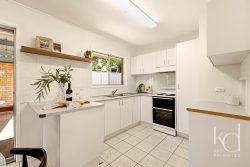 3 Dongarven Dr Eagleby QLD 4207 Australia
