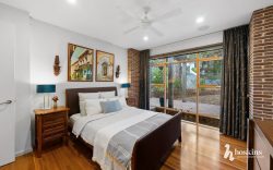 1 Dromsally Rise Warranwood VIC 3134 Australia