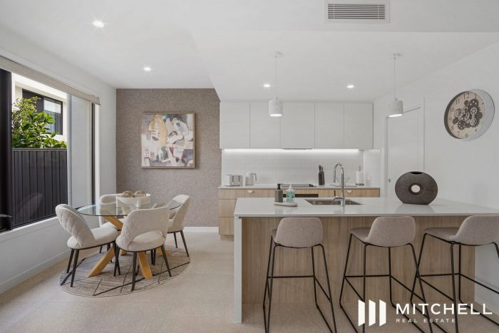 11/176 Marina Quays Boulevard Hope Island QLD 4212 Australia