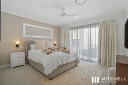 11/176 Marina Quays Boulevard Hope Island QLD 4212 Australia