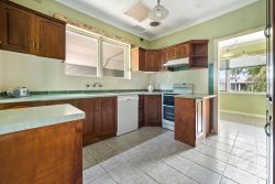 37 Evan Ave Salisbury SA 5108 Australia