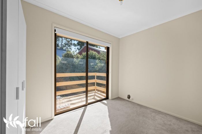 Unit 4/12 Opal Dr Blackmans Bay TAS 7052 Australia