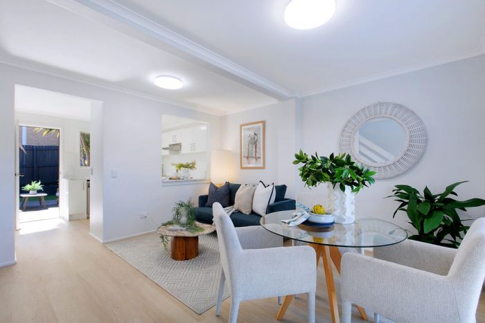 Unit 2/5 Woodford St Holland Park West QLD 4121 Australia