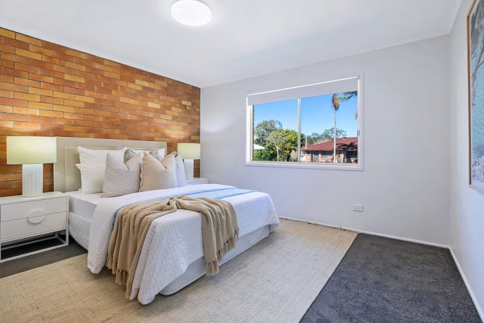 Unit 2/5 Woodford St Holland Park West QLD 4121 Australia