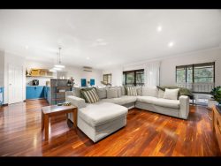 59 Garland Rd Roleystone WA 6111 Australia