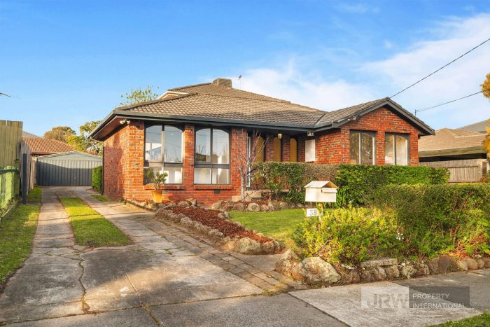 38 Gauntlet Ave Glen Waverley VIC 3150 Australia