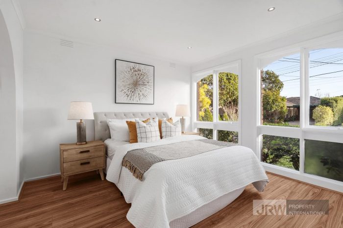 38 Gauntlet Ave Glen Waverley VIC 3150 Australia