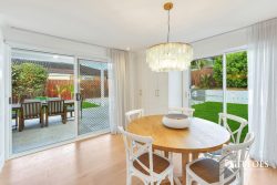 28 Greenvale Rd Green Point NSW 2251 Australia