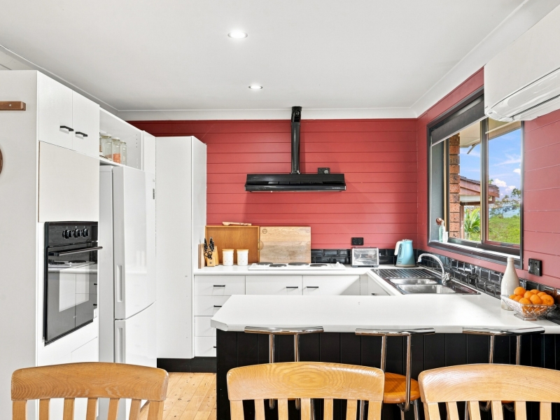 8 Hasluck Dr Watanobbi NSW 2259 Australia