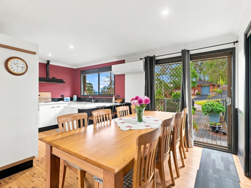 8 Hasluck Dr Watanobbi NSW 2259 Australia