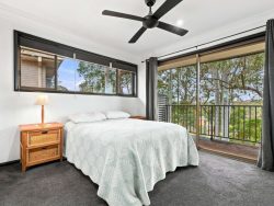 8 Hasluck Dr Watanobbi NSW 2259 Australia
