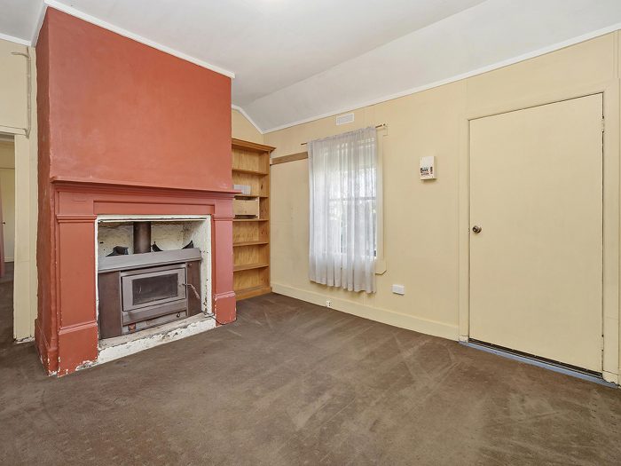 2 Douglas Ln Illowa VIC 3282 Australia