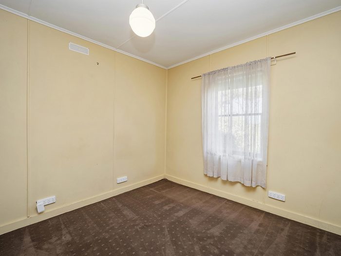 2 Douglas Ln Illowa VIC 3282 Australia