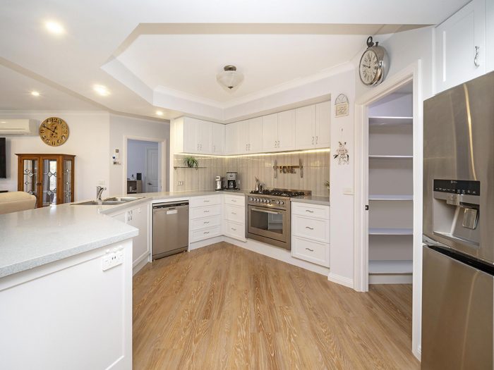 27 Grange Rd Warrnambool VIC 3280 Australia