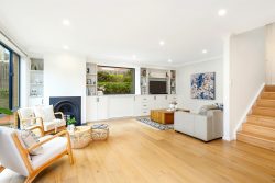 9 Howard Ave Green Point NSW 2251 Australia