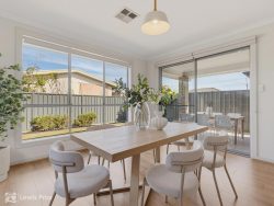 8 Inverness Ave Marion SA 5043 Australia