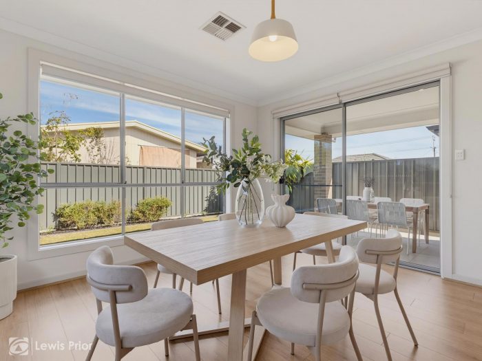 8 Inverness Ave Marion SA 5043 Australia
