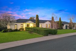4 Jackman Ct Golden Square VIC 3555 Australia