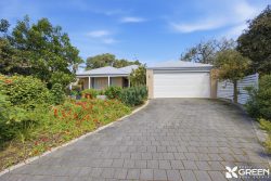 10 Kennett Pl Dawesville WA 6211 Australia