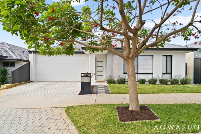 16 Montana St Baldivis WA 6171 Australia