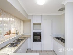 5/196 Cammillo Road Kelmscott WA 6111 Australia