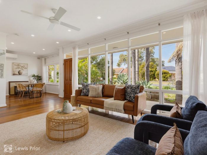 9 Lynne Ct Marion SA 5043 Australia