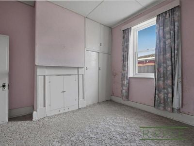 2 Marsh St New Town TAS 7008 Australia