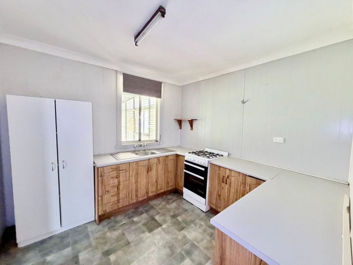 13 Nelson St Coonabarabran NSW 2357 Australia
