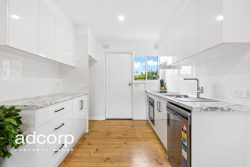 Unit 4/11 Newland St Mount Barker SA 5251 Australia
