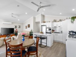 Unit 64/1 Norman St Lake Conjola NSW 2539 Australia