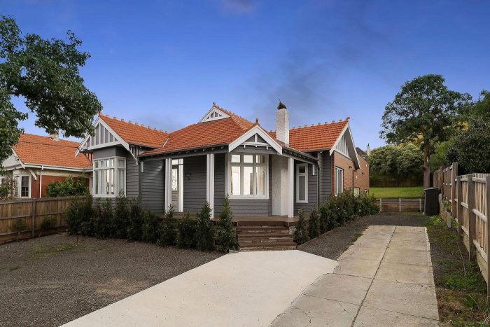 1654-1656 Malvern Rd Glen Iris VIC 3146 Australia