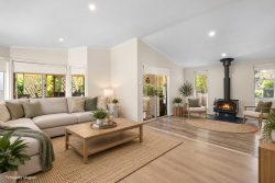 8 President Poincare Parade Tanilba Bay NSW 2319 Australia