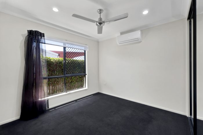 48 Poulsen Dr Marian QLD 4753 Australia
