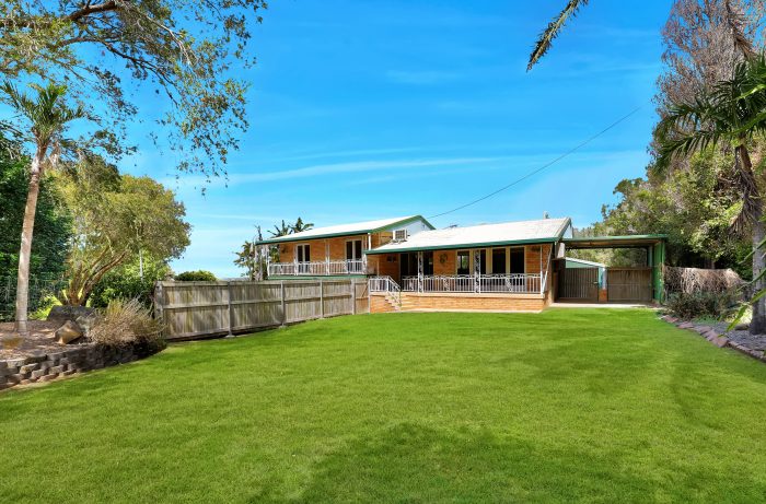 69 Barnes Rd Glenella QLD 4740 Australia
