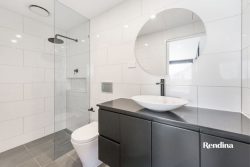 230/77 Hobsons Rd Kensington VIC 3031 Australia